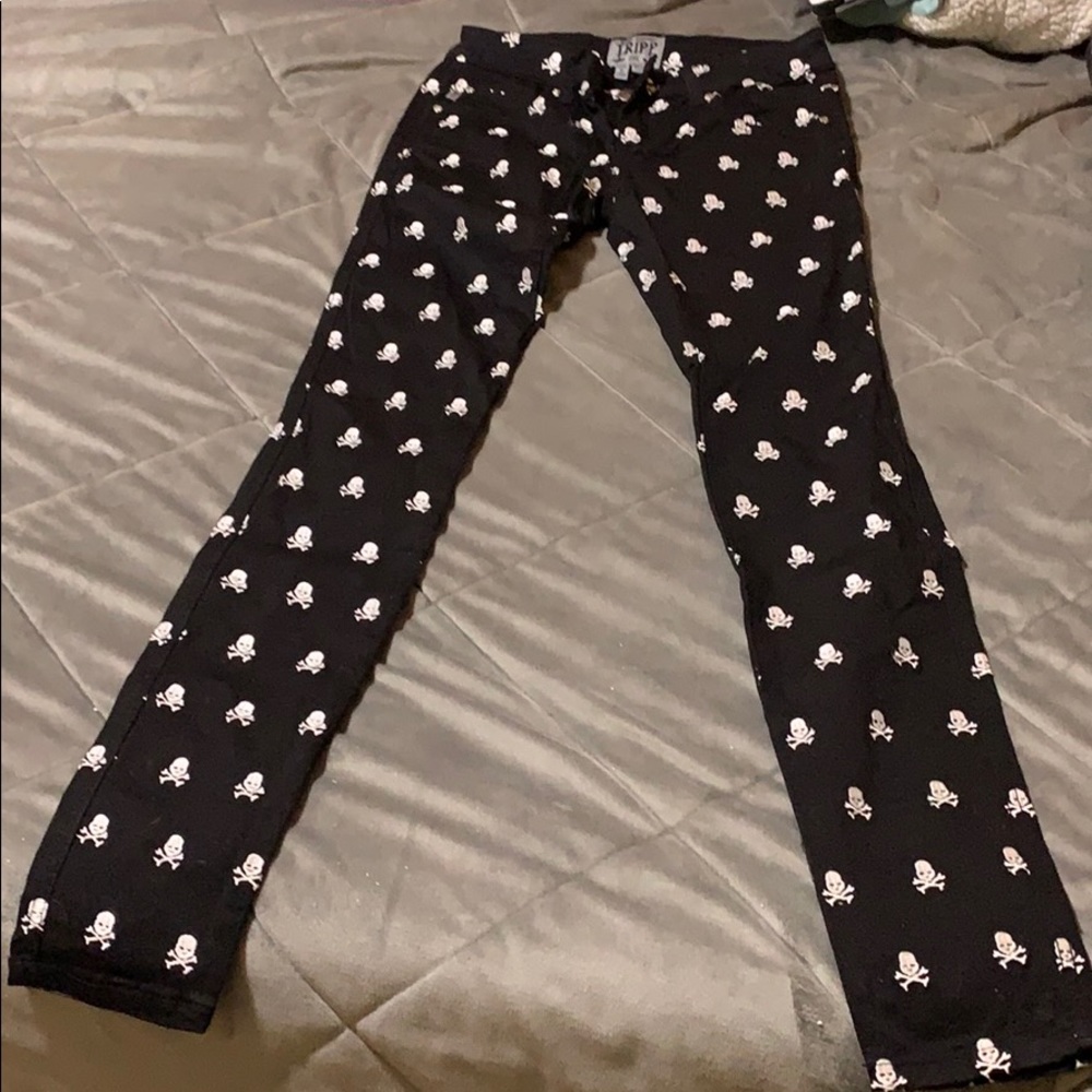Skull print jeans